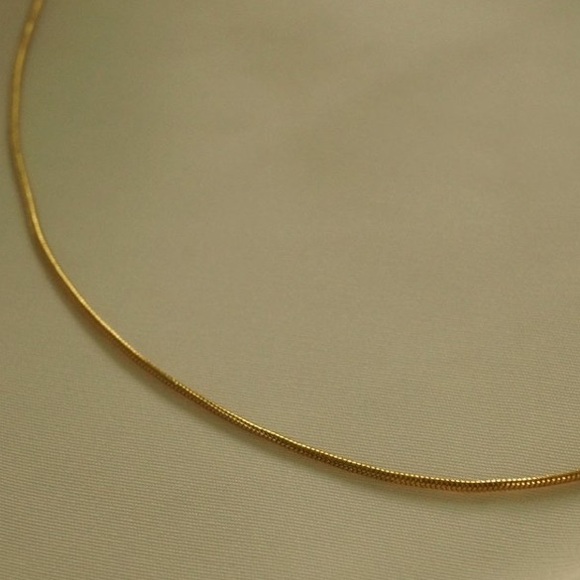 18K gold plated ultra thin shake necklace - Picture 4 of 11